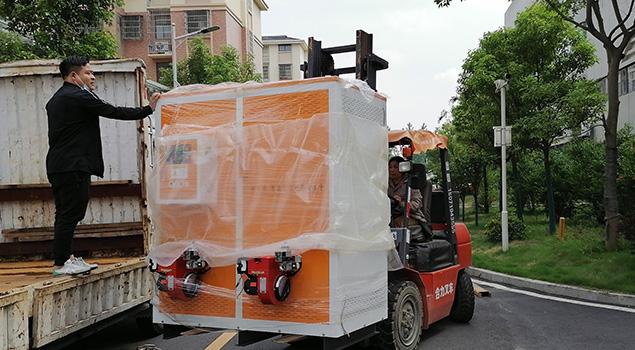 安徽0.2T雙內膽好色先生APP污下载裝車現場